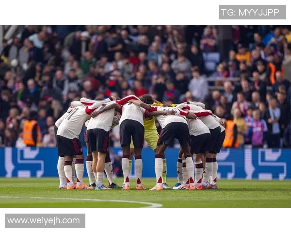 韩国当家足球明星因伤缺席重要赛事球迷心碎期待早日复出 韩国当家足球明星因伤缺席重要赛事球迷心碎期待早日复出